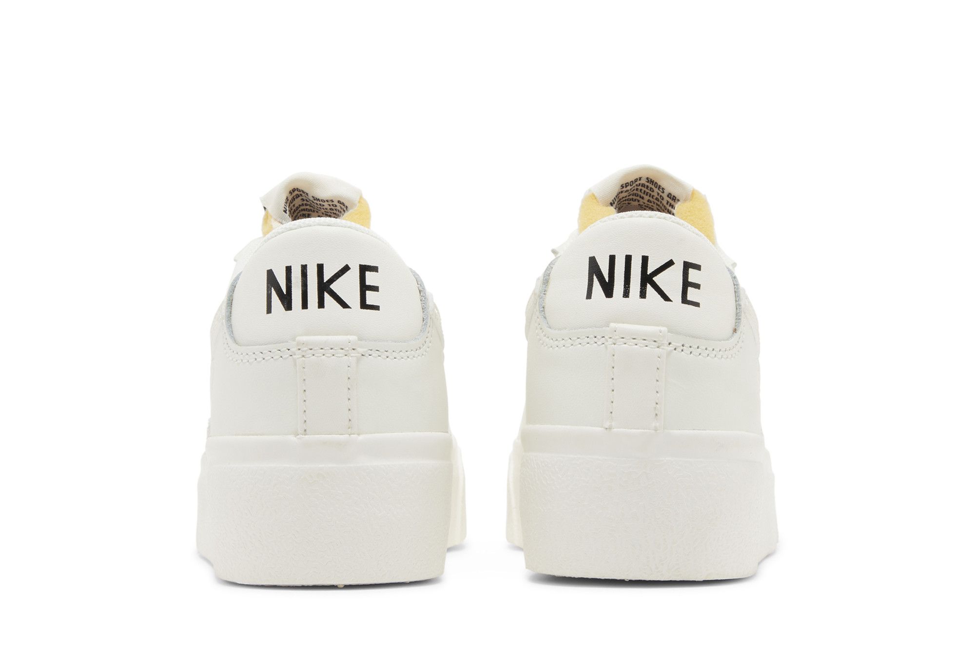 Sizing (W) Nike Blazer Low Platform ''Triple Sail'' Scarpe donna DJ0292-105