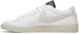 (W) Nike Blazer Low SE 'Pek Bulu Kitar Semula - Putih Hitam' DA4934-100