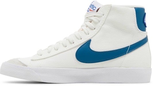 (W) Nike Blazer Mid ’77 'Club Atlético' DQ8596-100 Lookbook (W) Nike Blazer Mid ’77 'Club Atlético' DQ8596-100