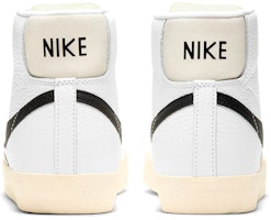 (W) Nike Blazer Mid '77 'Barcode' Sepatu Sneakers Pria DD6621-100 Purchase (W) Nike Blazer Mid '77 'Barcode' Sepatu Sneakers Pria DD6621-100