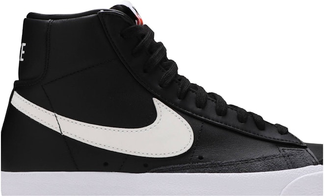 (W) Nike Blazer Mid '77 'Hitam Putih' CZ1055-001 Order (W) Nike Blazer Mid '77 'Hitam Putih' CZ1055-001