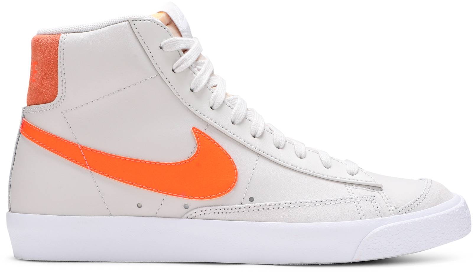 nike-blazer-mid-77-light-bone-orange-wmns