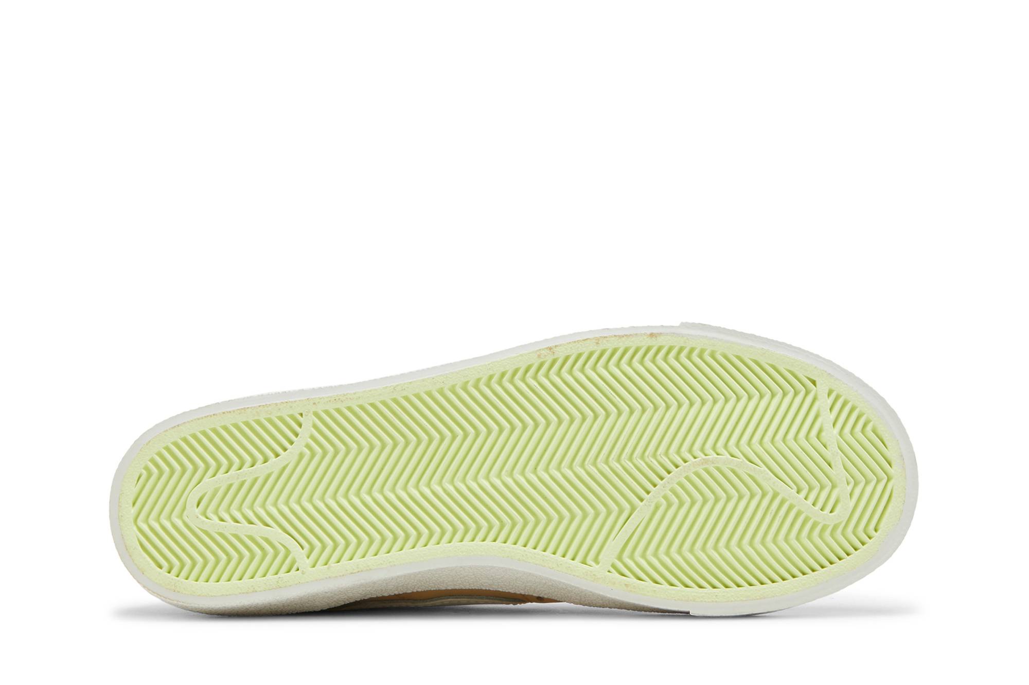 Shop (W) Nike Blazer Mid '77 'Sesame' – Nike Blazer Mid '77 'Bijan' DD9679-200