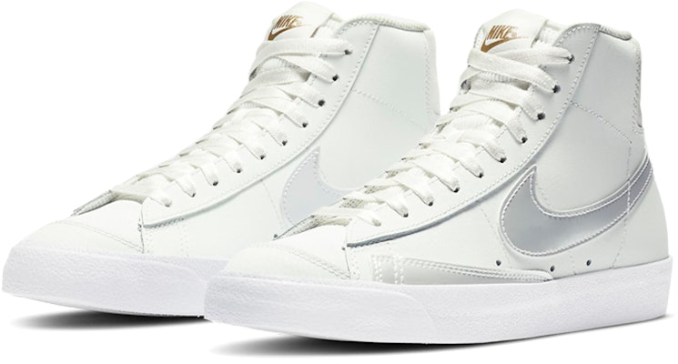 (W) Nike Blazer Mid '77 'Putih Summit' DD6610-100 Lookbook (W) Nike Blazer Mid '77 'Putih Summit' DD6610-100