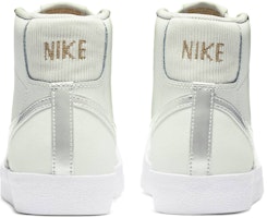 (W) Nike Blazer Mid '77 'Putih Summit' DD6610-100 Purchase (W) Nike Blazer Mid '77 'Putih Summit' DD6610-100