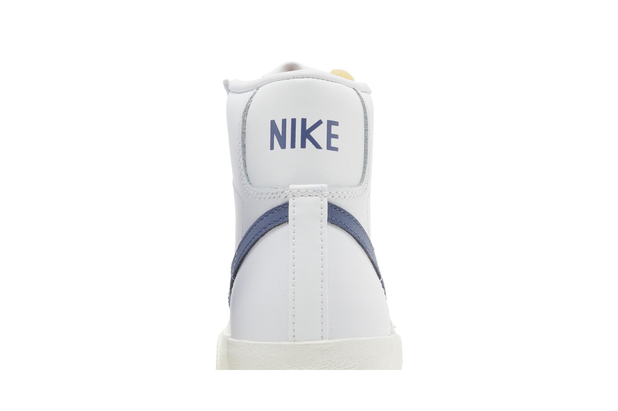 Sizing (W) Nike Blazer Mid ''77 ''Weiß Diffused Blue'' CZ1055-125