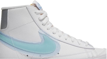 (W) Nike Blazer Mid '77 'Putih Glacier Biru' DD0502-102 Order (W) Nike Blazer Mid '77 'Putih Glacier Biru' DD0502-102