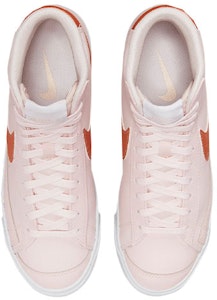 女士 Nike Blazer Mid '77 Essential '粉色金屬銅' DQ7574-600 Shop 女士 Nike Blazer Mid '77 Essential '粉色金屬銅' DQ7574-600