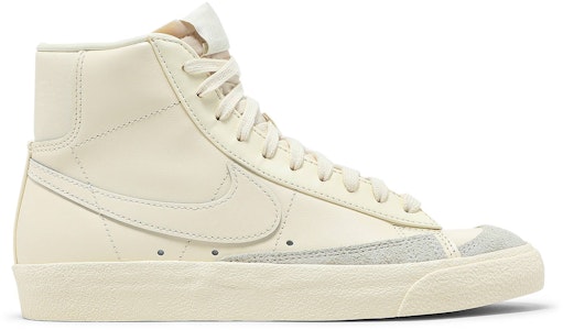 耐吉 Blazer Mid 77 潮流百搭 休閒 中幫 板鞋 女款 米黃 Buy 耐吉 Blazer Mid 77 潮流百搭 休閒 中幫 板鞋 女款 米黃