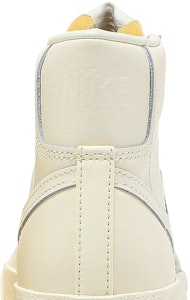 耐吉 Blazer Mid 77 潮流百搭 休閒 中幫 板鞋 女款 米黃 Sizing 耐吉 Blazer Mid 77 潮流百搭 休閒 中幫 板鞋 女款 米黃