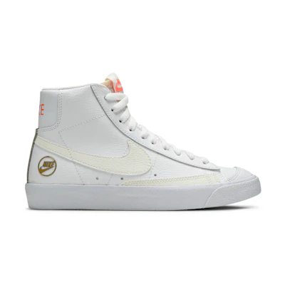 (W) Nike Blazer Mid '77 Vintage 'Gold Emblem'