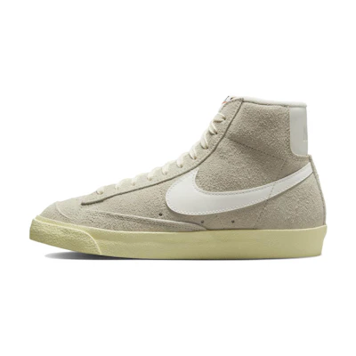 (W) Nike Blazer Mid '77 Vintage 'Light Bone Alabaster'