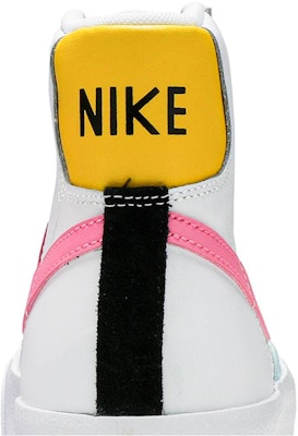 (女性)Nike Blazer Mid '77 復古'粉彩' DA4295-100 Sizing (女性)Nike Blazer Mid '77 復古'粉彩' DA4295-100