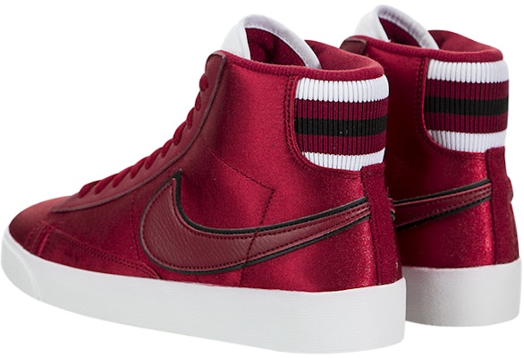 (W) Nike Blazer Mid 'Merah Crush' AV9375-605 Lookbook (W) Nike Blazer Mid 'Merah Crush' AV9375-605