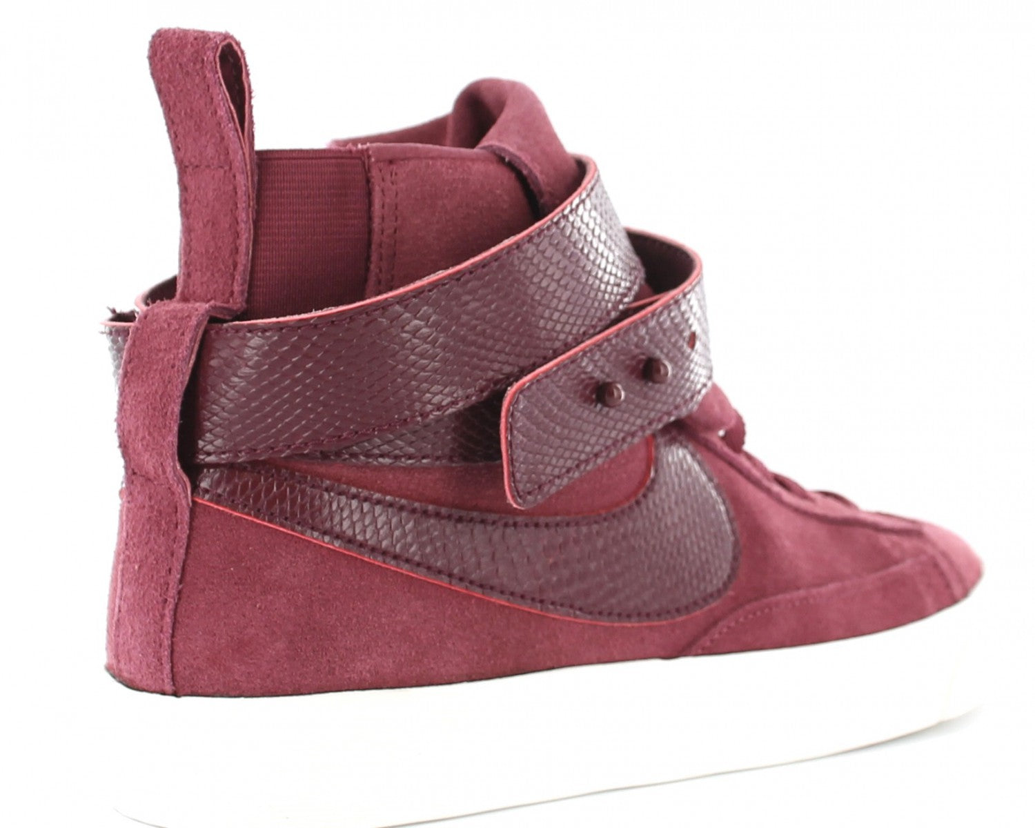 Shop (W) Nike Blazer Mid Twist Suede 'Cherrywood Red' Merah Ceri 599386-600