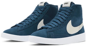 (W) 耐克Blazer Mid复古麂皮'蓝白' AV9376-403 Lookbook (W) 耐克Blazer Mid复古麂皮'蓝白' AV9376-403