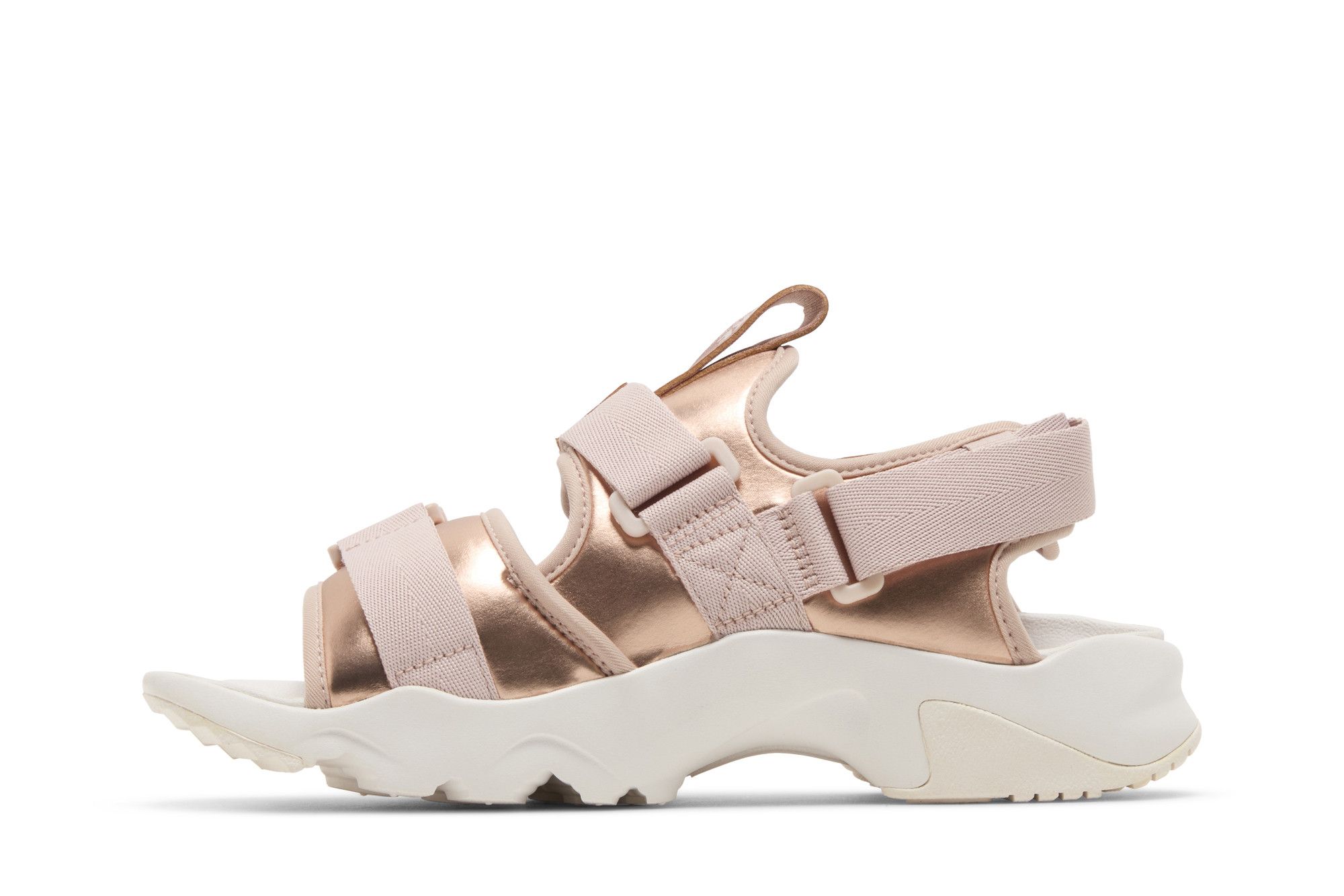Lookbook (W) Sandales Nike Canyon ''Bronze Rouge Métallique''. CW6211-929