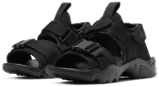 (W) ナイキ キャニオン サンダル トリプルブラック CV5515-002 Lookbook (W) ナイキ キャニオン サンダル トリプルブラック CV5515-002