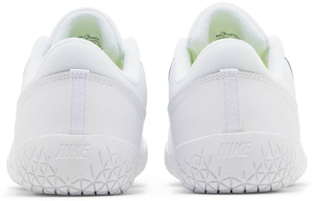 Buy (Women) Nike Cheer Sideline 4 'White Pure Platinum' 943790-100 - Novelship