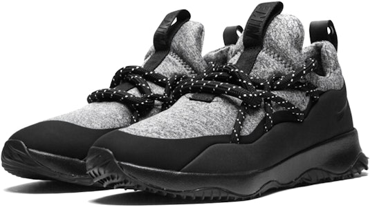 (W) ナイキ シティループ ブラック (Nike Shiti Rūpu Burakku) AA1097-001 Lookbook (W) ナイキ シティループ ブラック (Nike Shiti Rūpu Burakku) AA1097-001