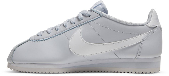 Nike Cortez 皮革復古休閒 低筒 跑步鞋 女款 足球灰 Lookbook Nike Cortez 皮革復古休閒 低筒 跑步鞋 女款 足球灰