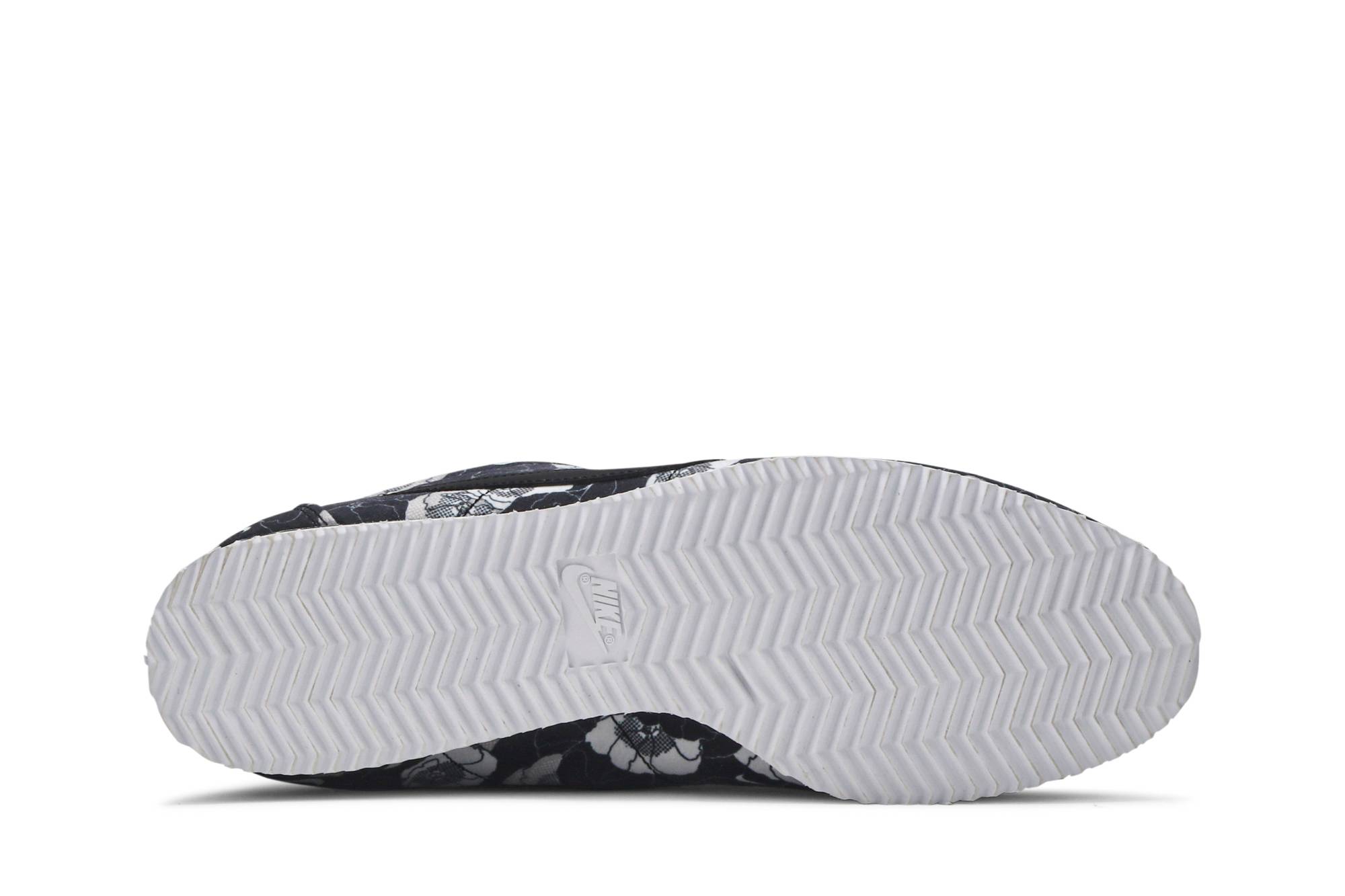 Shop (W) Nike Classic Cortez LX 'Hitam Bunga' AV1338-001