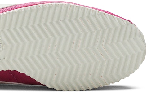 Nike Air Classic Cortez Nylon 輕便平衡 低筒 跑步鞋 女款 粉紅 Purchase Nike Air Classic Cortez Nylon 輕便平衡 低筒 跑步鞋 女款 粉紅