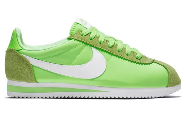 Order (W) Nike Classic Cortez Nylon Hijau Hantu 749864-310