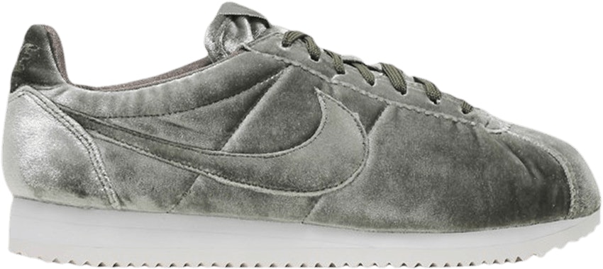 nike-classic-cortez-premium-velvet-medium-olive-wmns