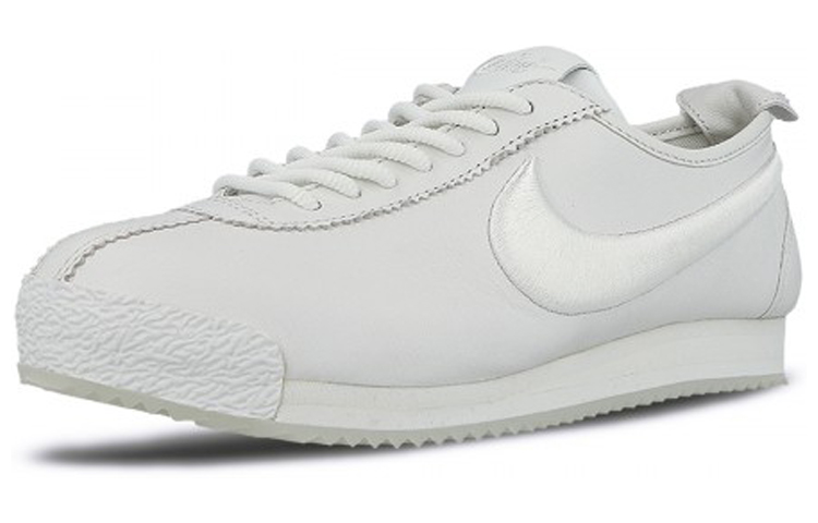 Lookbook (W) 耐克 Cortez '72 全白配色 881205-100