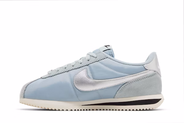 (W) Nike Cortez 'Light Pumice' Zapatos Deportivos DZ2795-002 Lookbook (W) Nike Cortez 'Light Pumice' Zapatos Deportivos DZ2795-002