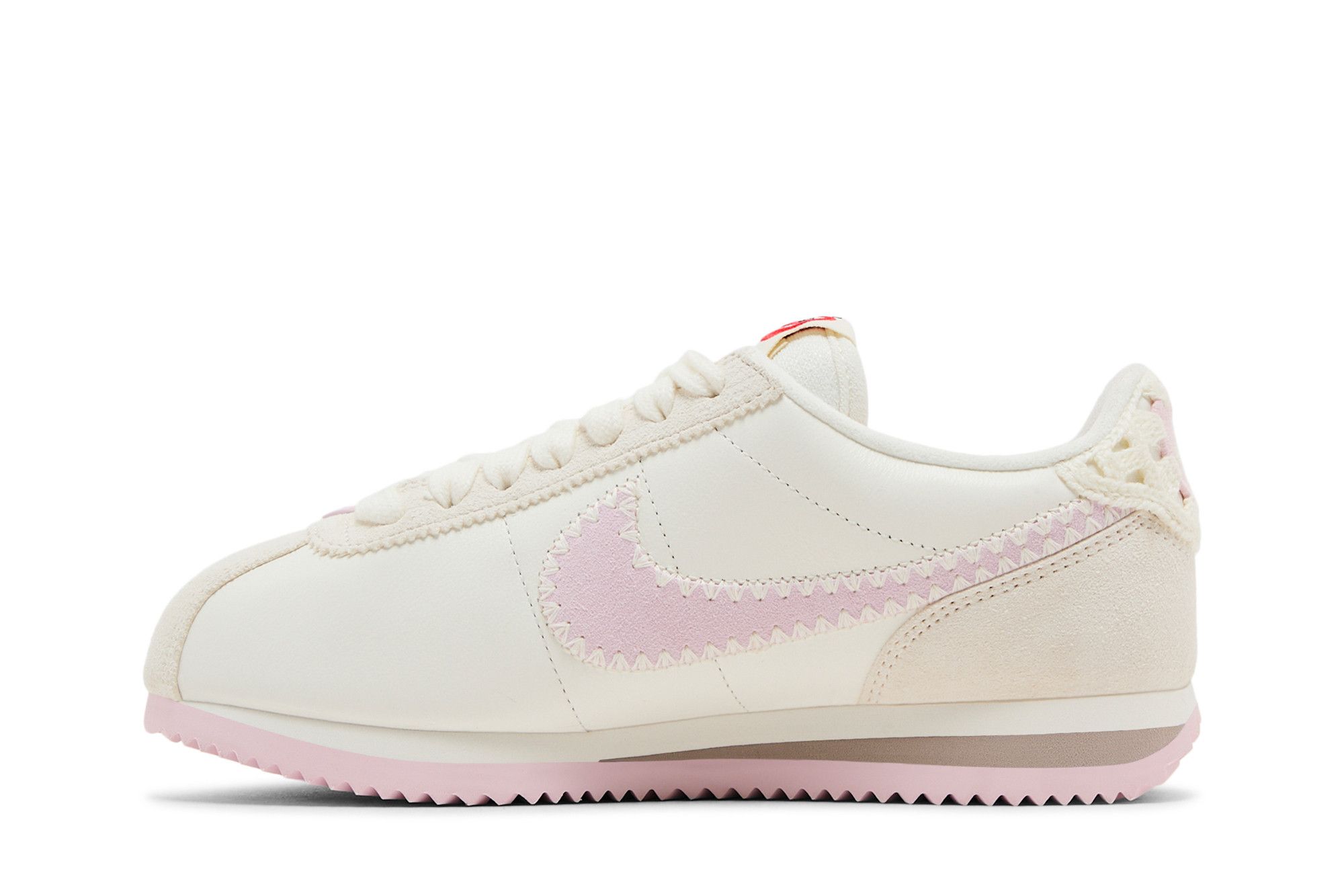 Shop (W) Nike Cortez ''San Valentino 2025'' HV6012-161