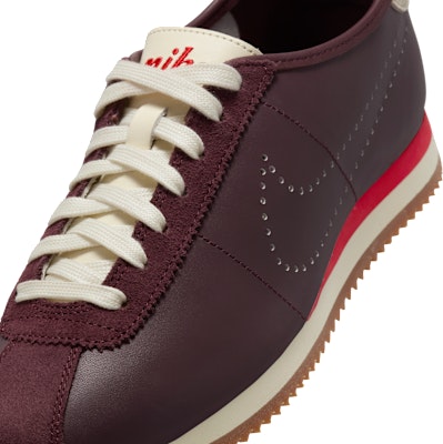 (Women) Nike Cortez Leather Burgundy Crush/Coconut Milk/Gum Medium Brown/Light Crimson HQ1841-601 Sizing (Women) Nike Cortez Leather Burgundy Crush/Coconut Milk/Gum Medium Brown/Light Crimson HQ1841-601