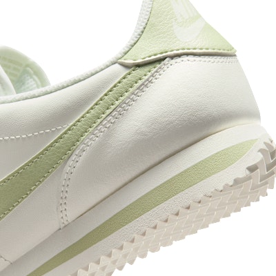 (W) Nike Cortez Leather Sail/Olive Aura Putih/Hijau Olive DN1791-117 Cheap (W) Nike Cortez Leather Sail/Olive Aura Putih/Hijau Olive DN1791-117