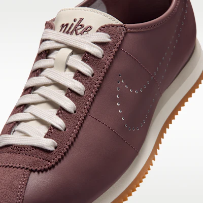 (W) Nike Cortez Cuero Tatuaje/Marrón Claro/Hueso Claro HQ1841-500 Sizing (W) Nike Cortez Cuero Tatuaje/Marrón Claro/Hueso Claro HQ1841-500