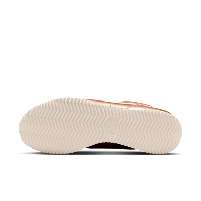 Order (W) ナイキ コルテッツ メタリックレッドブロンズ/ローズウィスパー/セイル IR0042-900