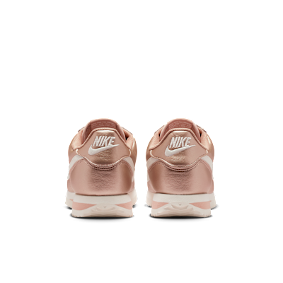 Details for (W) ナイキ コルテッツ メタリックレッドブロンズ/ローズウィスパー/セイル IR0042-900