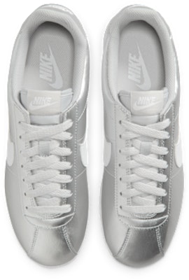 (W) Nike Cortez Perak Metalik/Kelabu Kabus/Putih IR0042-001 Shop (W) Nike Cortez Perak Metalik/Kelabu Kabus/Putih IR0042-001