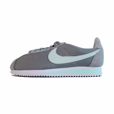 (W) Nike Cortez Nylon Wolf Grey Low Tops Retro Gray