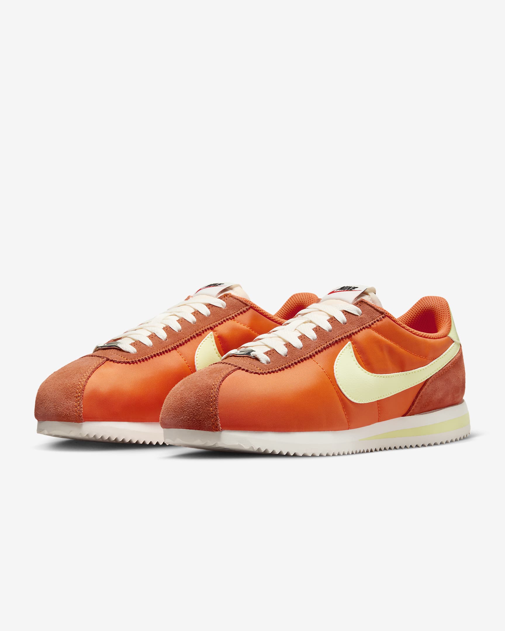 Purchase (W) Nike Cortez de Tela 'Naranja Seguridad y Sail' HJ9612-800