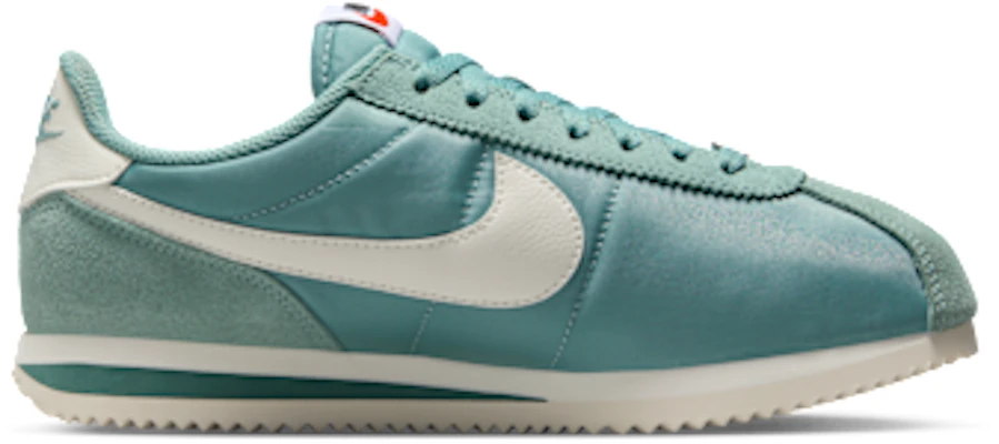 (W) Nike Cortez 紡織款 經典藍/米色/奶油白 DZ2795-006 Lookbook (W) Nike Cortez 紡織款 經典藍/米色/奶油白 DZ2795-006