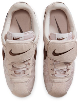 (W) Nike Cortez Textile Silt Red/Phantom/Coklat Muda IQ3624-667 Shop (W) Nike Cortez Textile Silt Red/Phantom/Coklat Muda IQ3624-667