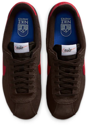 (W) Nike Cortez Terciopelo Marrón/Blanco Roto/Rojo Universitario IB1857-200 Shop (W) Nike Cortez Terciopelo Marrón/Blanco Roto/Rojo Universitario IB1857-200