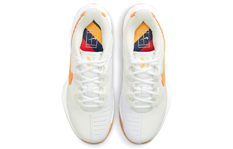 Shop (W) ナイキコート エアズームGPターボ 白/オレンジ CK7580-155