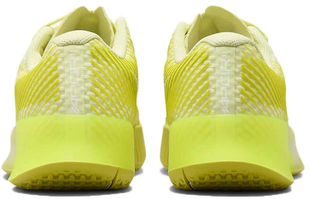 Luminous green nike hot sale