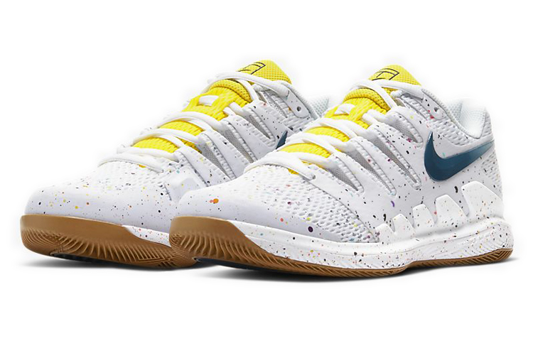 Lookbook (W) Nike Court Air Zoom Vapor X HC ''Wit Gevlekt'' AA8027-109