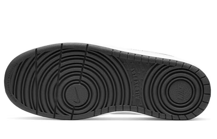 Details for (W) 나이키 코트 버로우 로우 2 "스윗하트 포커" BQ5448-104-460305