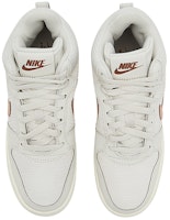 (W) 나이키 코트 버로우 미드 프리미엄 '라이트 본 메탈릭 레드 브론즈' 844907-003 Shop (W) 나이키 코트 버로우 미드 프리미엄 '라이트 본 메탈릭 레드 브론즈' 844907-003