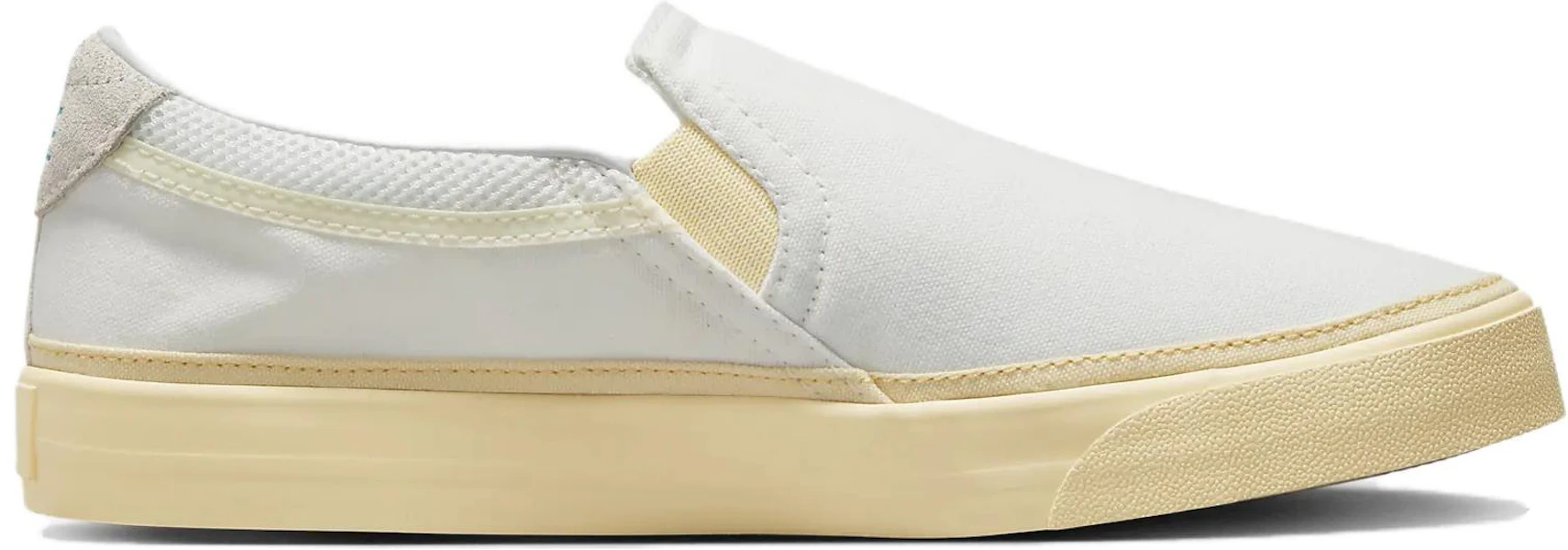 (W) Nike Court Legacy Slip On 'Putih' FJ5442-133 Lookbook (W) Nike Court Legacy Slip On 'Putih' FJ5442-133