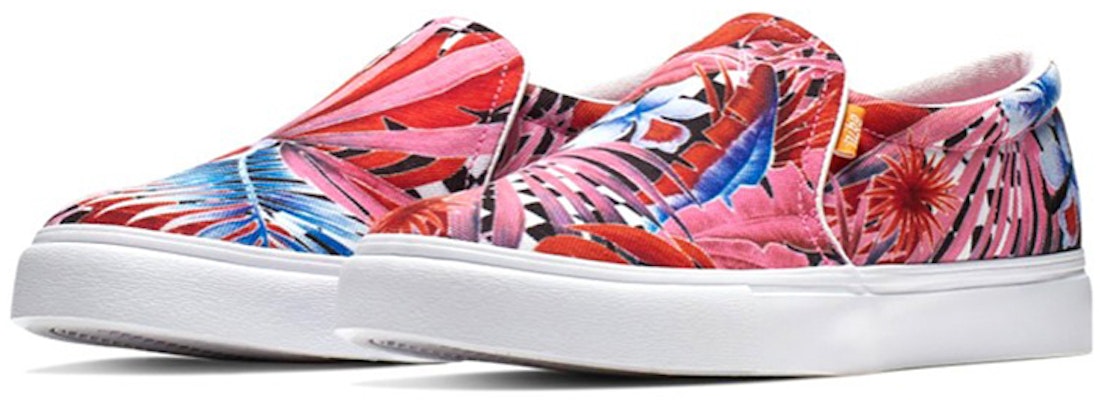 (Women) Nike Court Royale AC Slip-On 'Laser Fuchsia' CD7003-600 Lookbook (Women) Nike Court Royale AC Slip-On 'Laser Fuchsia' CD7003-600